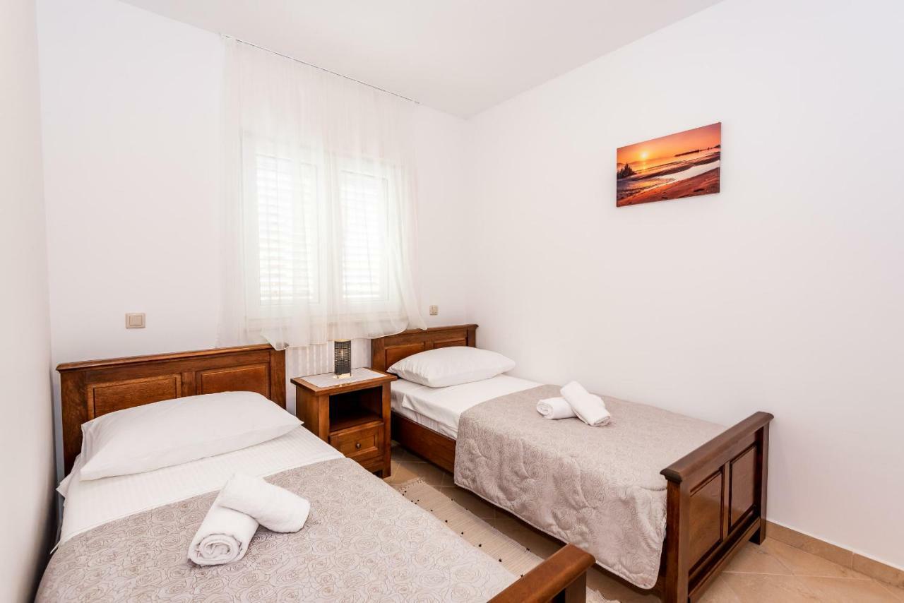 Apartmani Marina Klek Exteriér fotografie