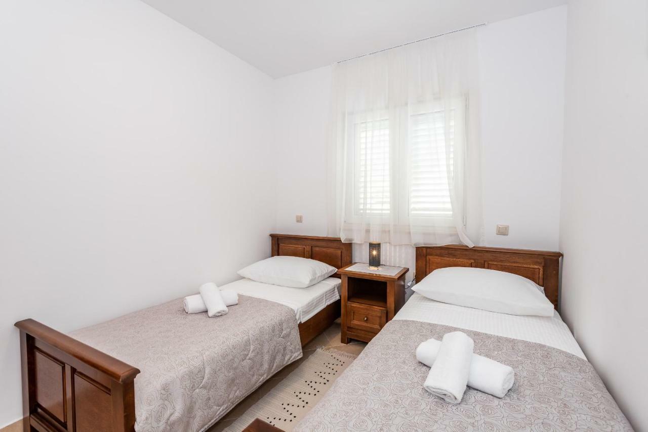 Apartmani Marina Klek Exteriér fotografie