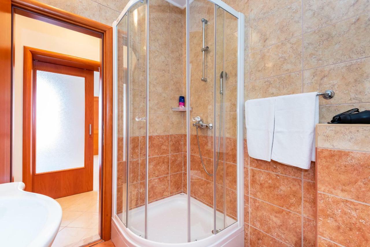 Apartmani Marina Klek Exteriér fotografie
