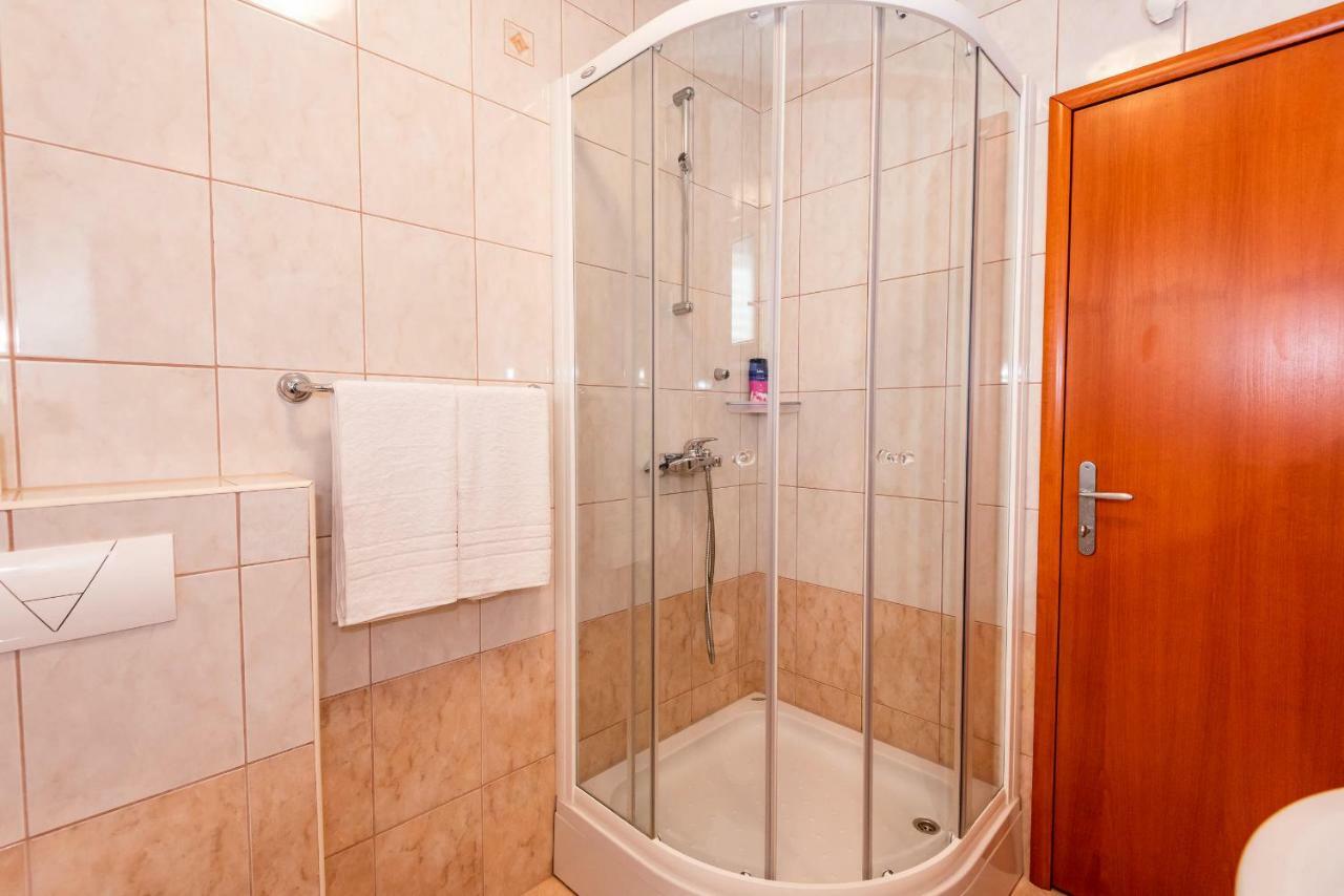 Apartmani Marina Klek Exteriér fotografie