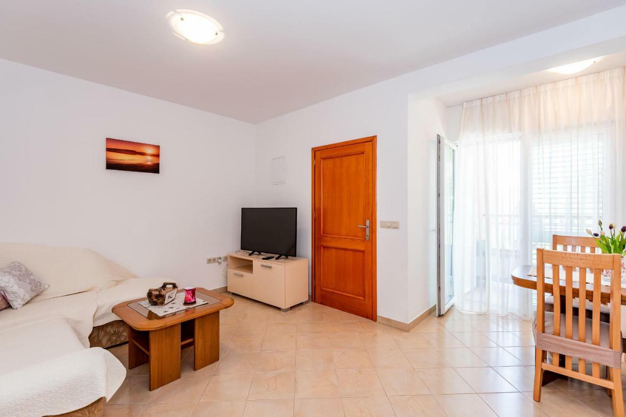 Apartmani Marina Klek Exteriér fotografie